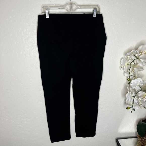 Chico's Women's Black Slimming Ankle Pull On Slacks Size 0 - Picture 4 of 8